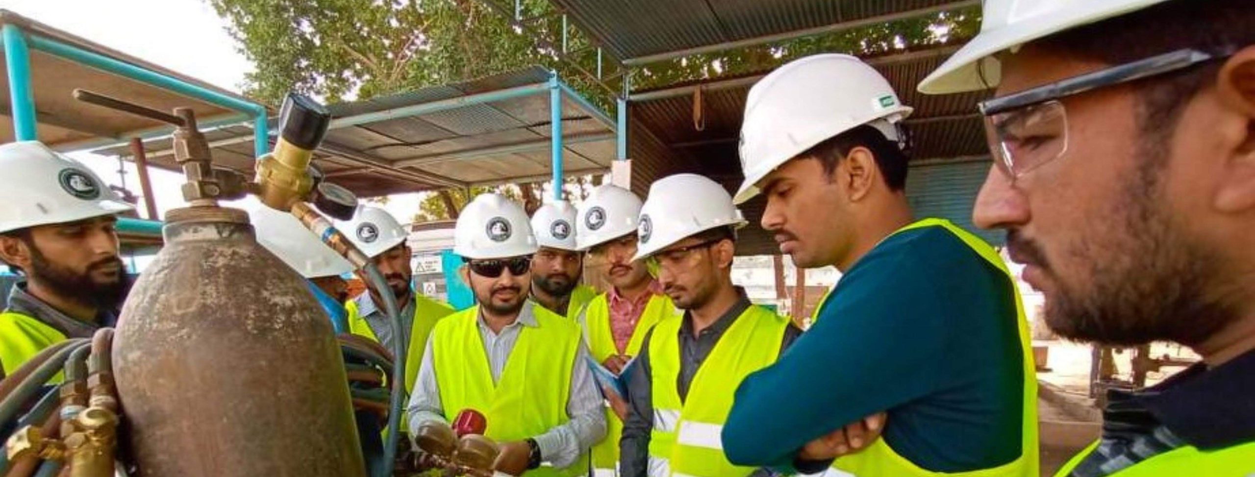 Occupational safety professionals participating in management level HSE training