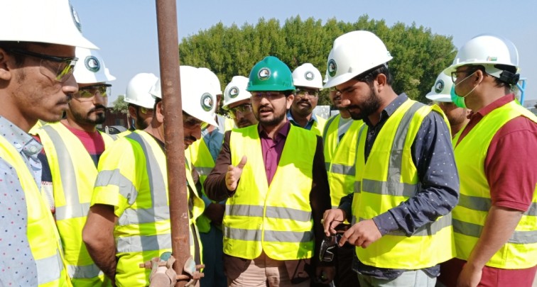 HSE professionals participating in strategic health and safety leadership training